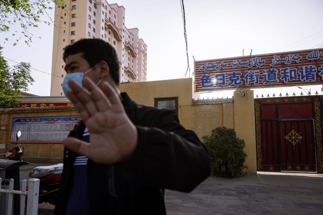 中国青年网络活动观察：用命控訴的維吾爾法庭（上）中國暴怒的「反華鬧劇」？