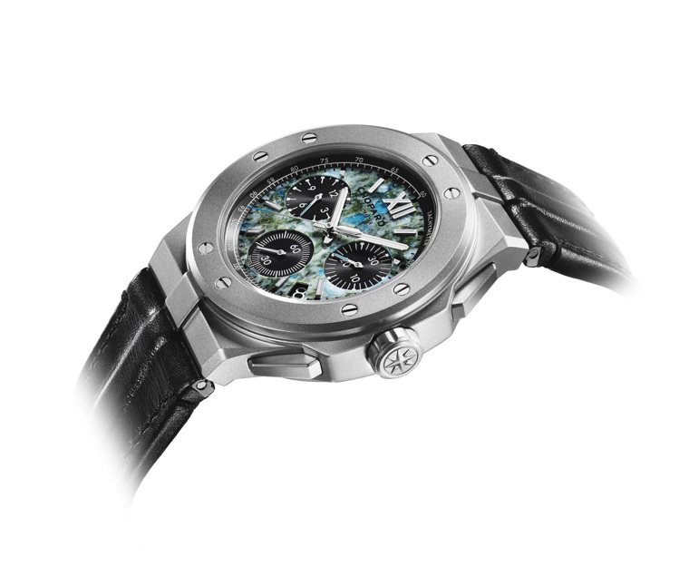 蕭邦Alpine Eagle XL Chrono Only Watch獨一無二腕表，估價30,000瑞法起。圖／佳士得提供