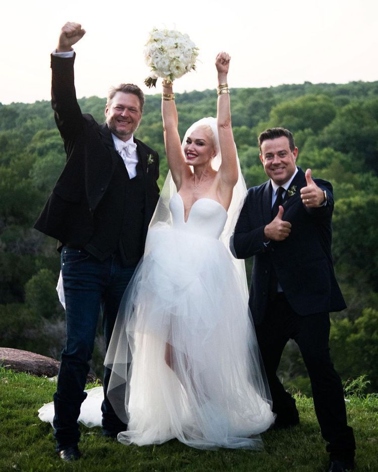 關史蒂芬妮日前和布雷克雪爾頓在奧克拉荷馬州雪爾頓的農莊舉行婚禮。圖/取自IG
