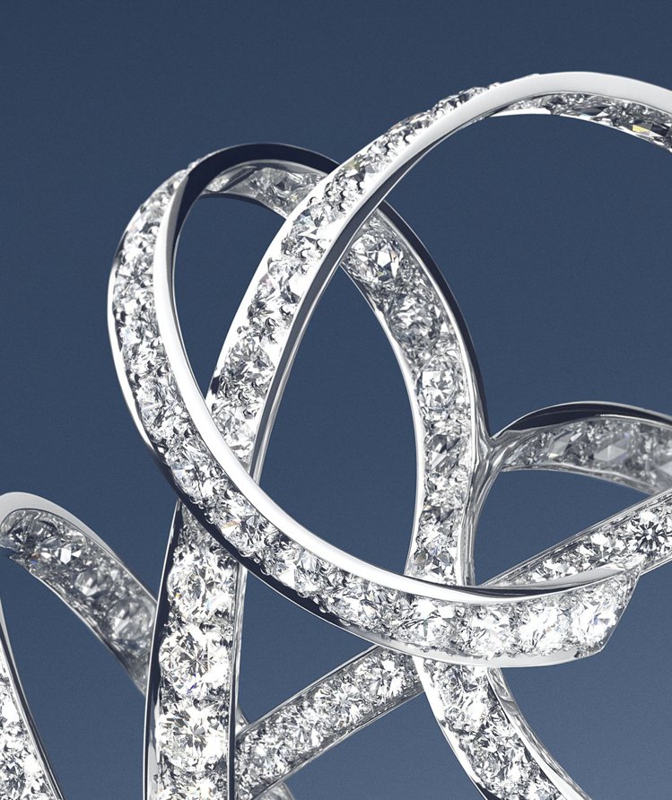 CHAUMET發表以立體螺旋為主要視覺元素的全新Torsade de Chaumet頂級珠寶系列。圖／CHAUMET提供