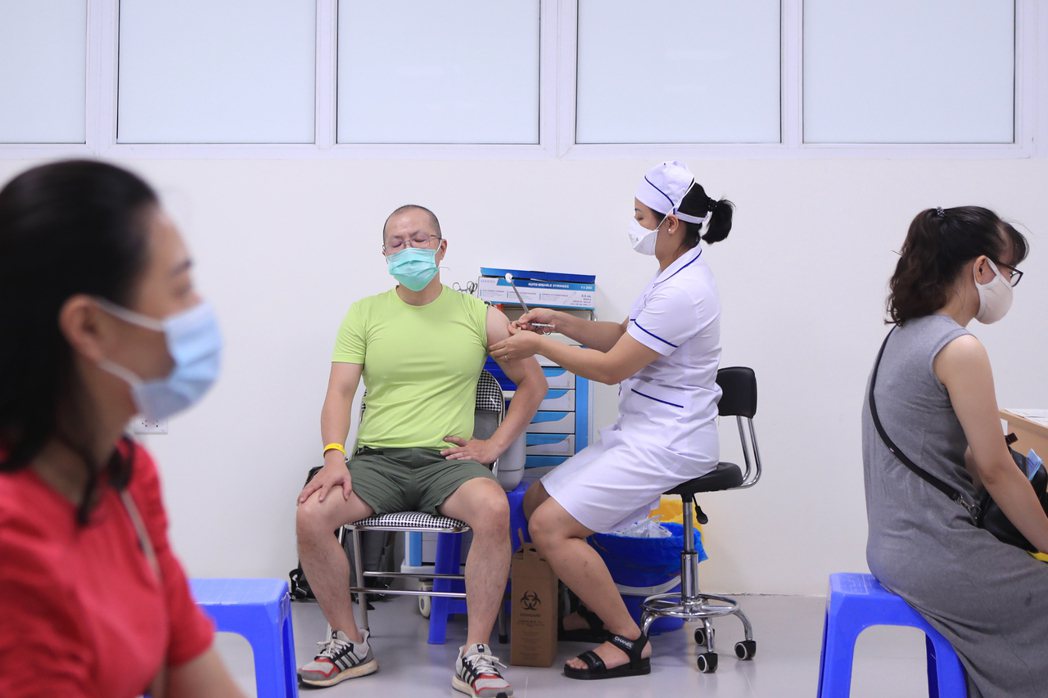 目前越南最大宗的疫苗是Vaxzevria疫苗。 圖／美聯社