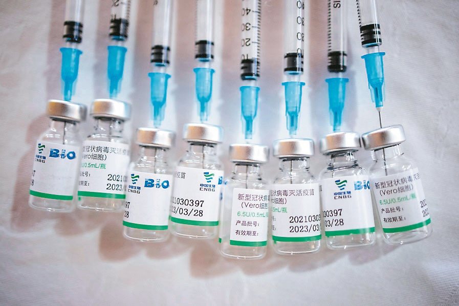 疫苗加速施打，疫苗股開始獲利。（路透）