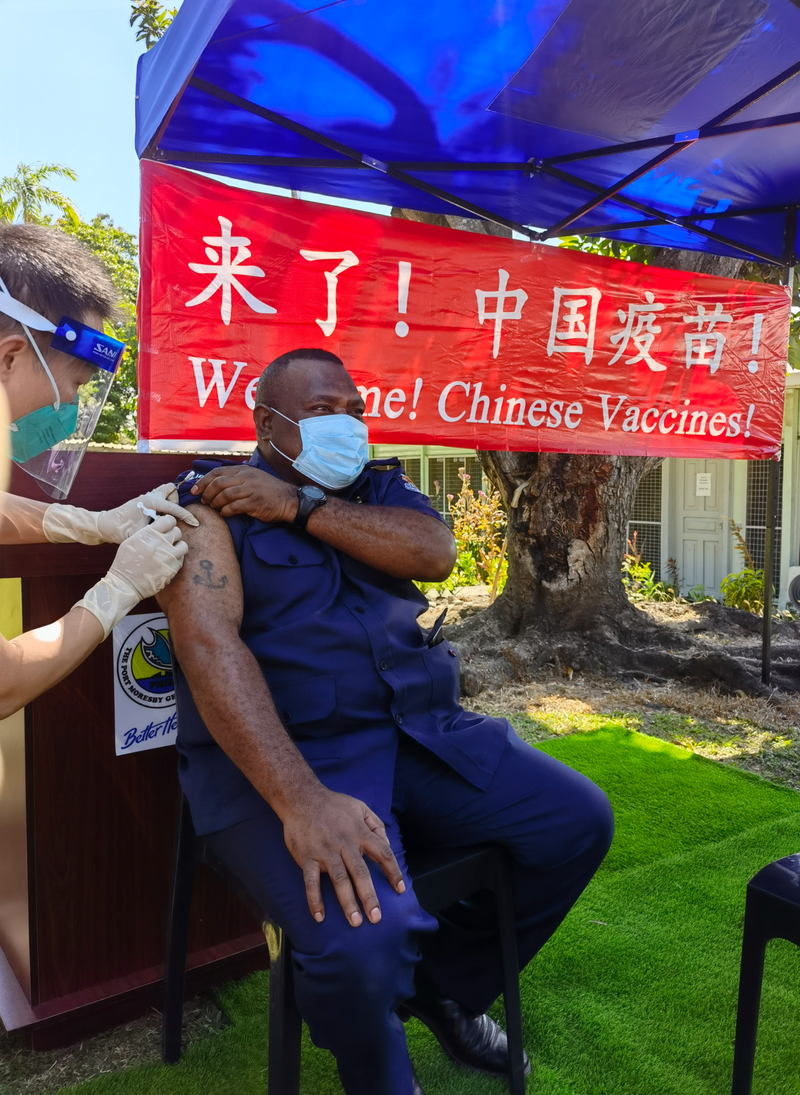 位于太平洋西南部的岛国巴布亚纽几内亚，7月13日起开始为当地民众接种大陆捐赠的新冠疫苗。新华社(photo:UDN)