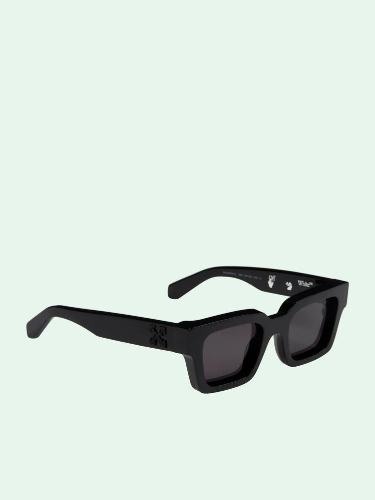Off-White Virgil黑框黑箭頭太陽眼鏡10,100元。圖／Off-White提供