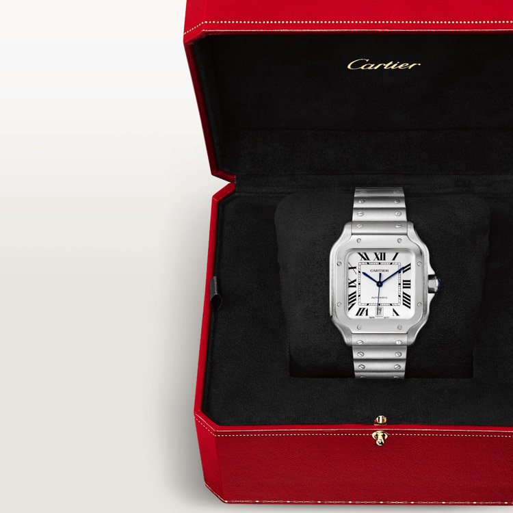卡地亞Santos de Cartier精鋼自動腕表大型款，配可更換式金屬及皮革表帶，約22萬元。圖 / 卡地亞提供。