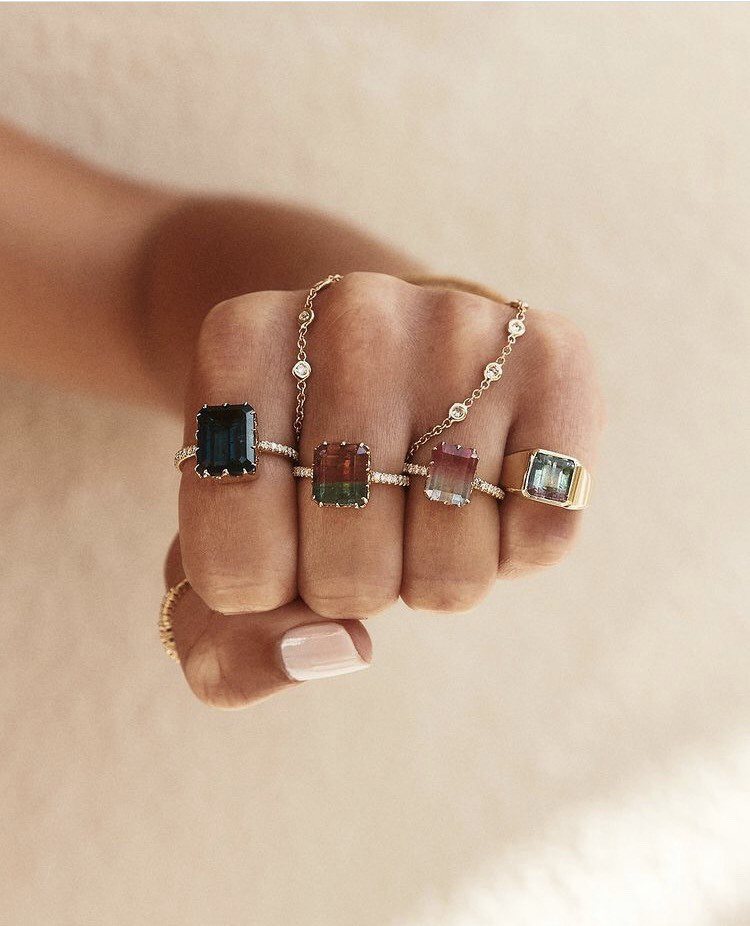 Jennie小鳥戒指是洛杉磯手工珠寶品牌Jacquie Aiche的作品。圖／取自IG @jacquieaiche