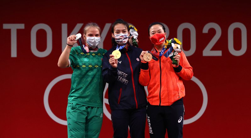 來自土庫曼的古里耶娃（Polina Guryeva）抱回銀牌的興奮度衝出螢幕，讓台灣觀眾留下深刻印象，她的開心是有道理的，因為這是土庫曼史上第一面奧運獎牌。
 路透社