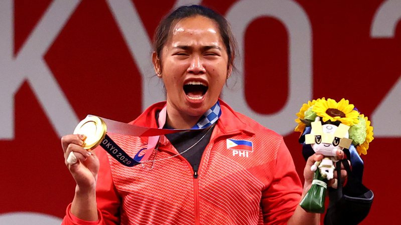 菲國女子舉重選手狄亞士為國家奪下史上第一面金牌。路透