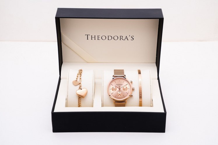 Theodora's七夕禮盒女款 Apollo腕表3,928元。圖／Theodora's提供