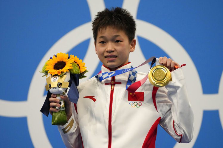 大陸14歲運動員全紅嬋，在東京奧運會女子10米跳水決賽中奪下金牌。 美聯社