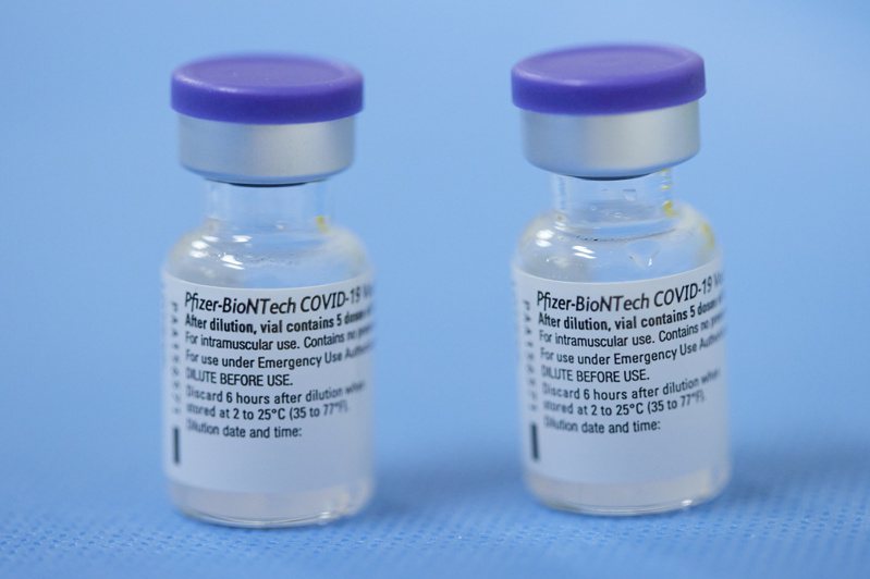 BNT執行長吳沙忻9日稱目前還不需要針對變種病毒調整疫苗。路透