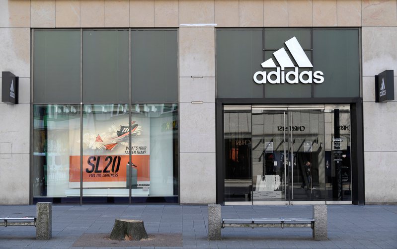 德国运动品牌大咖爱迪达（Adidas）12日宣布出售旗下Reebok事业。  路透(photo:UDN)
