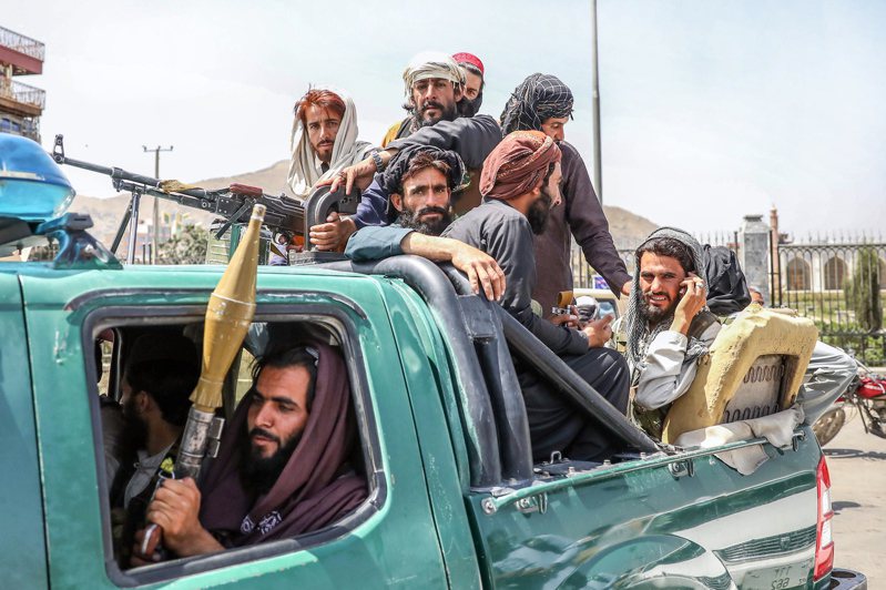 俄羅斯駐阿富汗大使澤諾夫盛讚「塔利班」（Taliban），稱阿富汗首都喀布爾變得比在前政府治下還要安全。圖為塔利班兵。歐新社