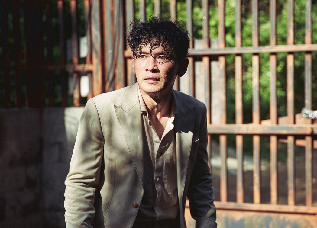 「綁架影帝黃晸珉」9月17日在台上映。圖／車庫娛樂提供