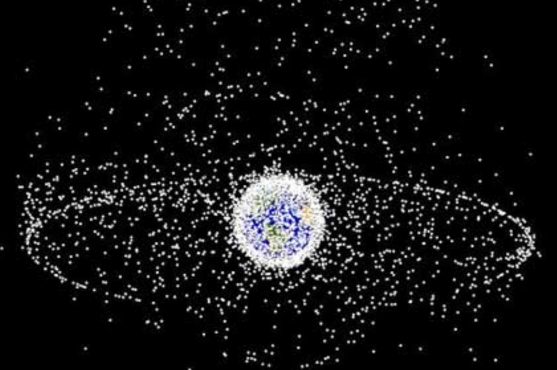 環繞在地球周圍的太空垃圾數量非常龐大。圖／取自NASA官網