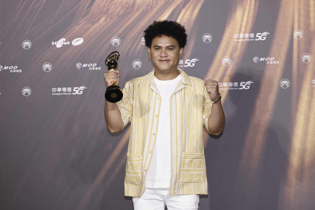 桑布伊拿下第32屆金曲獎年度專輯與最佳原住民語歌手獎。記者李政龍／攝影