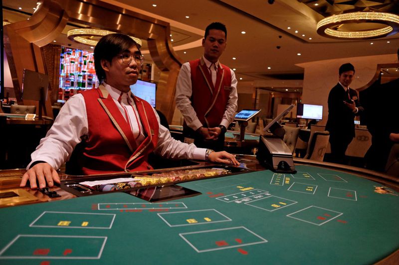 與多數推動賭場觀光的國家地區不同，日本的賭場將不禁止本國人進場。圖為澳門賭場。路透