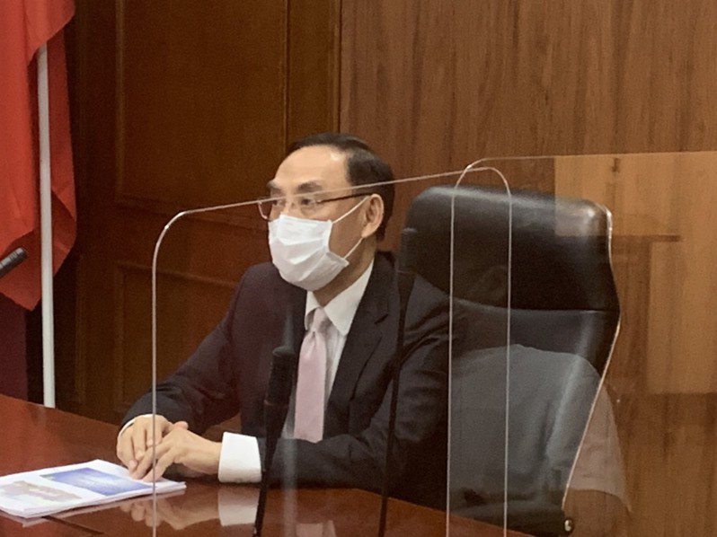 法務部長今天解釋爭議後，參加台灣高檢署的茶敘。記者王聖藜/攝影