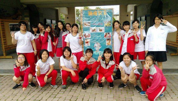 黃筱涵與花蓮女中一群夥伴創辦「Green Campus」在學校落實綠色行動。 圖...