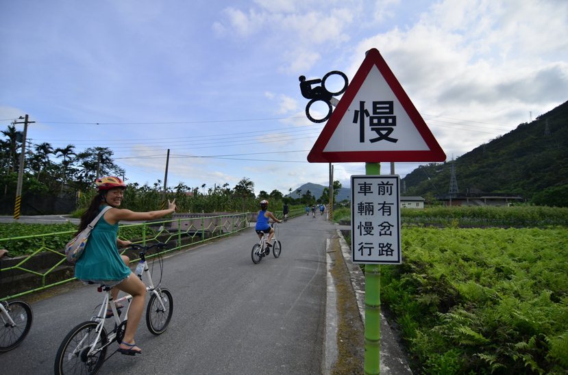親山線自行車道多為筆直車道，騎起來十分輕鬆。 圖／吉安鄉公所提供