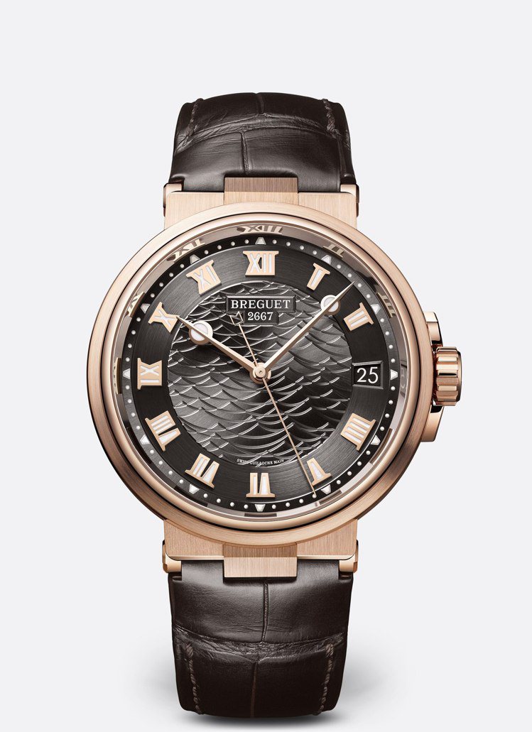 寶璣Marine系列5517自動腕表，玫瑰金、自動上鍊機芯、時間顯示，價格店洽。圖 / Breguet提供