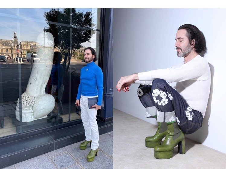 時尚小馬哥近期很喜愛搭配Rick Owens的厚底靴，也和義大利雕塑合影。圖／取自IG @themarcjacobs