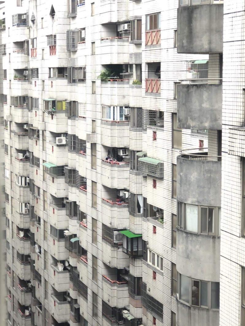 台中市30年以上建物有40萬戶，電梯安全問題不容忽視。記者陳秋雲／攝影