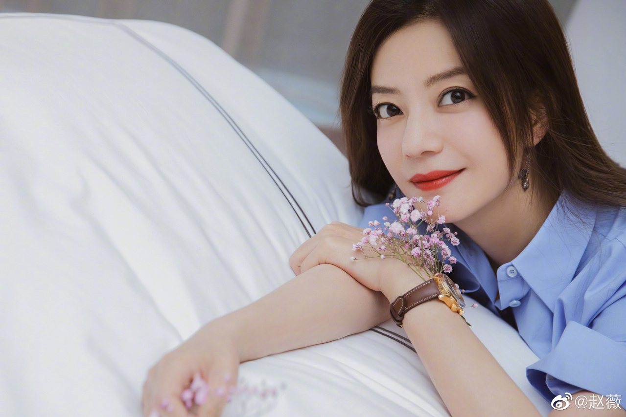 趙薇到女導演李孟橋的微博留言「生日快樂」引發討論。圖／摘自微博
