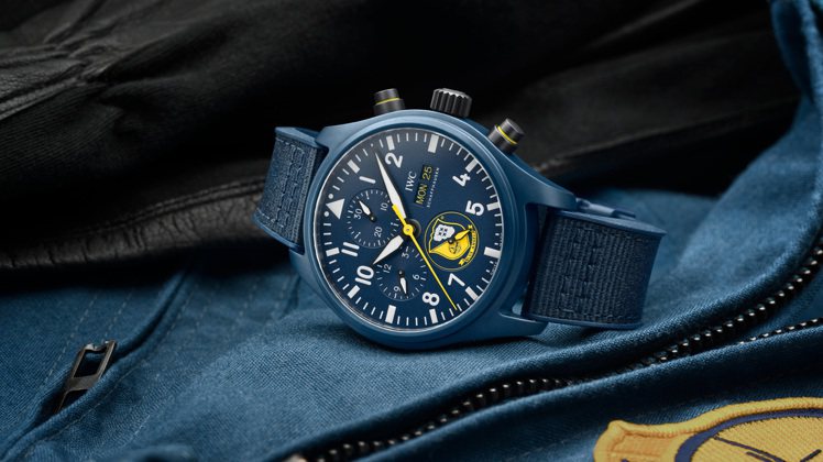 萬國表（IWC）近日以美國海軍中隊合作為靈感，帶來包含「Royal Maces」、「Tophatters」和「Blue Angels®」 三款不同中隊的陶瓷計時腕表。圖 / IWC提供