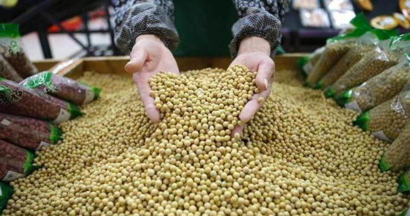 美國農業部周三宣布有兩筆大豆出口訂單被取消，其中13.2萬噸來自大陸。路透