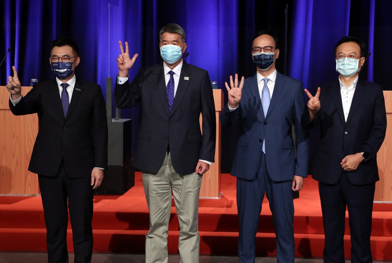國民黨主席選戰進入倒數黃金周，候選人江啟臣（左起）、張亞中、朱立倫、卓伯源4強決戰。本報系資料照片