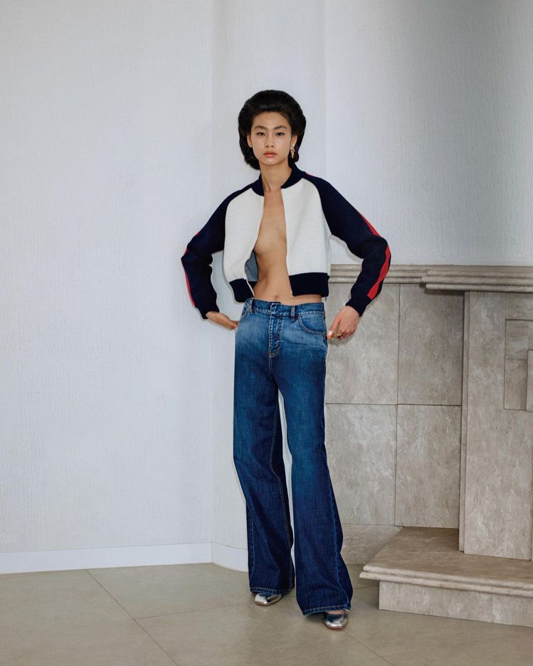 鄭浩妍只穿一件外套拍攝韓版《VOGUE》，復古氣勢驚人。圖／取自IG