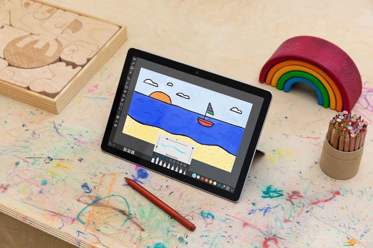 Surface Go 3兼具從平板電腦到筆記型電腦的多功能性，滿足工作、學習及娛...