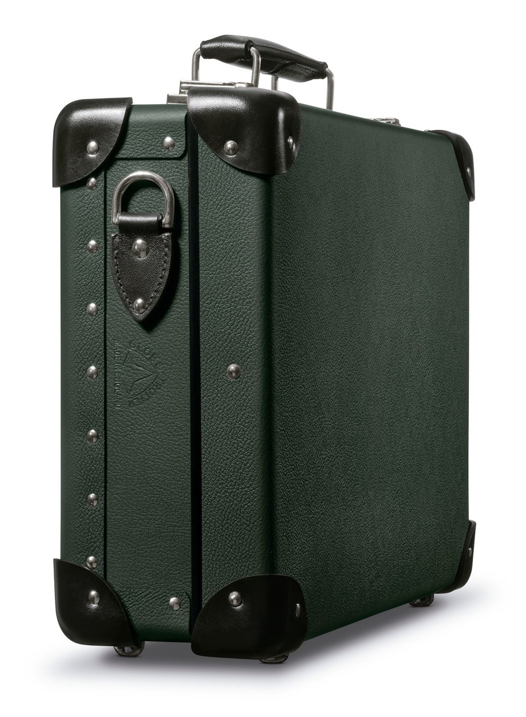 Leica Q2「007限量版」，配有英國箱包品牌「漫遊家」打造手工訂製手提箱。...