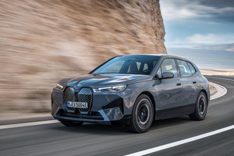 全新BMW iX / i4登台在即 新科技配備提供溫暖互動