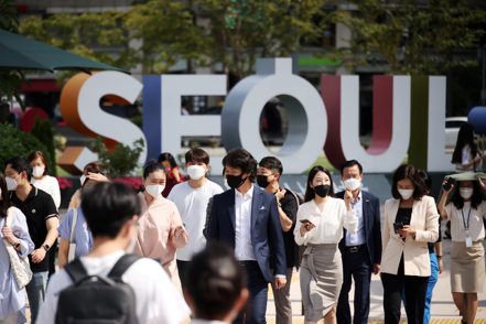 去年滿30歲但維持單身的南韓男女，首度超過42%。路透