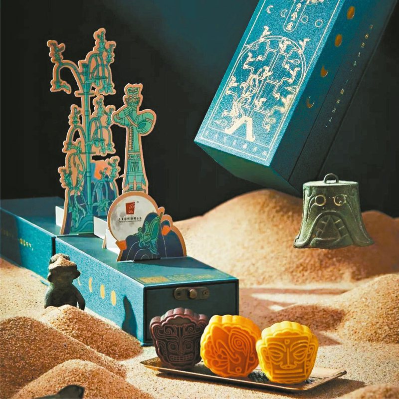 「祈福神樹」造型靈感來源於月光寶盒，可隨時演變成一套儀式感十足的百搭場景。圖／本報四川德陽傳真