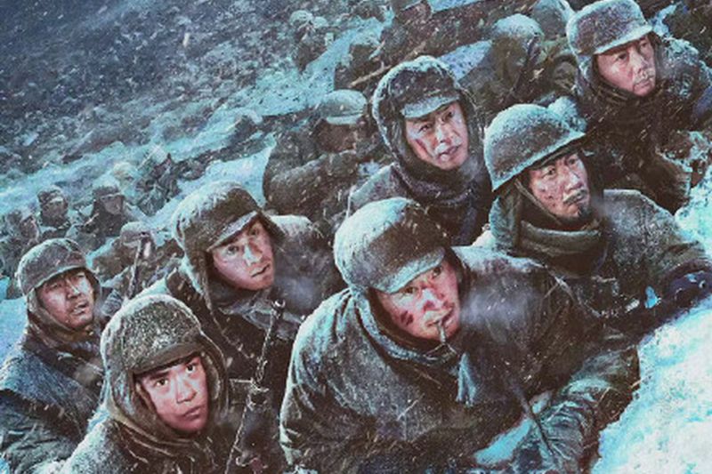 長津湖一役是中美軍隊迄今唯一在戰場上正式較量過的一次，中方宣稱戰勝號稱「從無敗績」的美軍陸戰第一師。圖／取自貓眼電影