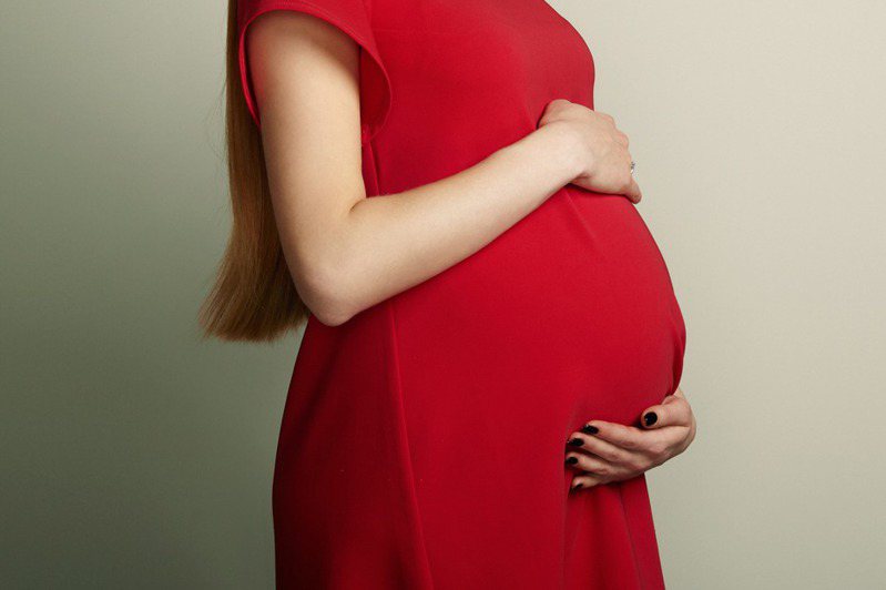 大陸一名女子因服用促排卵藥物，意外懷上八胞胎。 示意圖／ingimage