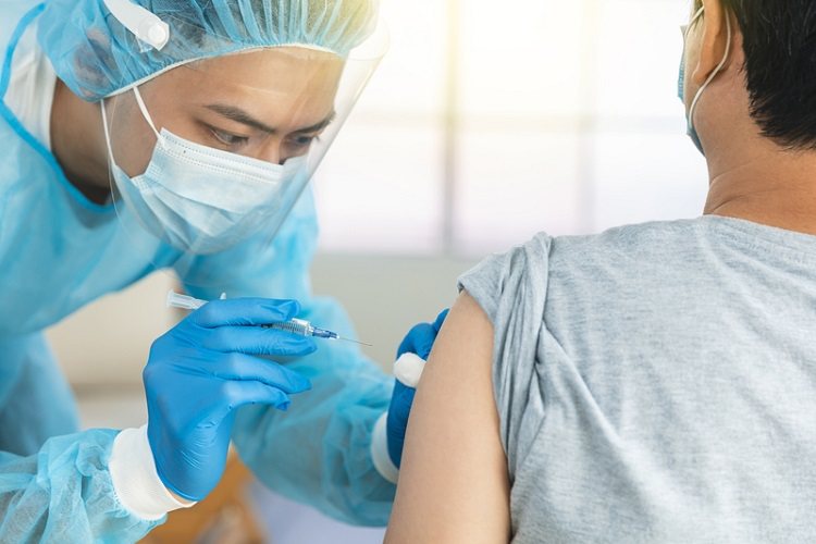 為什麼接種疫苗後，保護力會逐漸下降？<br />圖／常春月刊提供