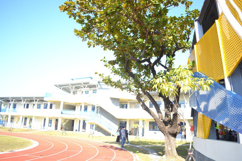 台南市有86校獲得教育部補助，將改善校園操場跑道。記者鄭惠仁／攝影
