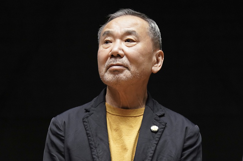諾貝爾文學獎台北時間今天（7日）晚間揭曉，日本作家村上春樹在國外博彩公司賭盤名列前茅。美聯社