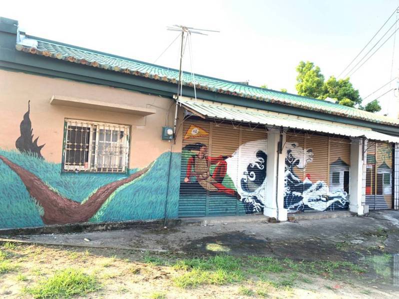 台南應用科大微型駐村計畫在山上南洲里彩繪牆打造農村新亮點。圖／山上區公所提供