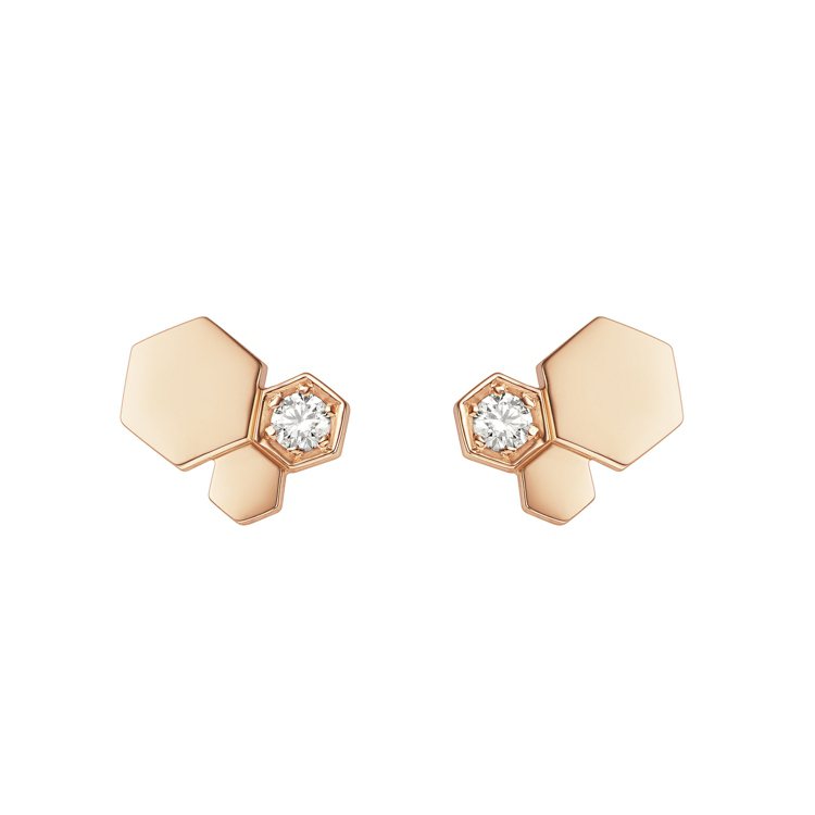 Bee My Love 18K玫瑰金耳環，鑲嵌明亮式切割鑽石，約67,500元。...