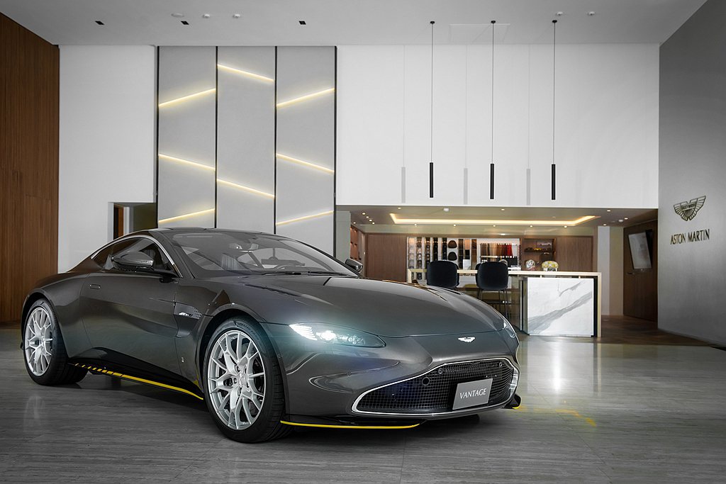 Aston Martin Vantage 007 Edition採用坎伯蘭灰Cu...