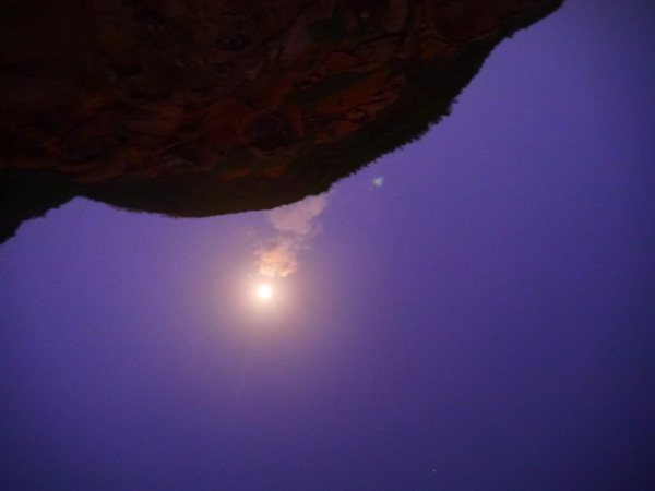 阿拉寶灣的月亮
