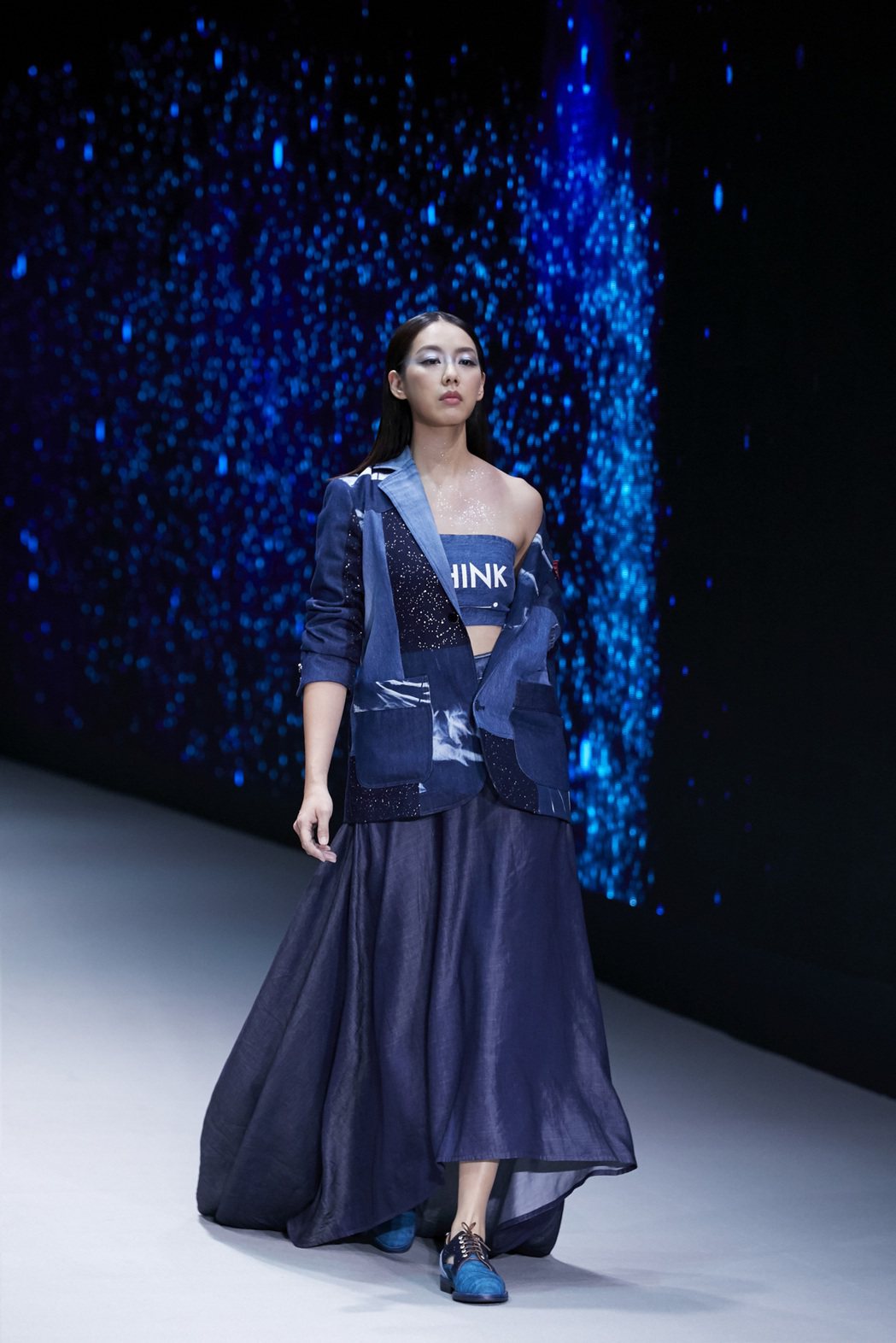 林可彤為台北時裝週品牌走秀。圖／Story Wear提供