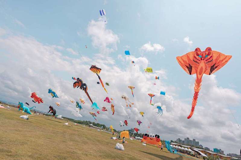 國際風箏賽場擁有8公頃景觀大草皮。圖／新竹市政府提供