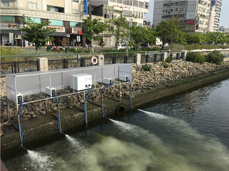 台南運河整治新策略，南市府水利局運用智慧連控曝氣設施，水質獲明顯改善。圖／水利局提供