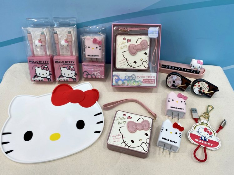 7-ELEVEN ibon預購推出一系列Hello Kitty 3C與周邊商品。...